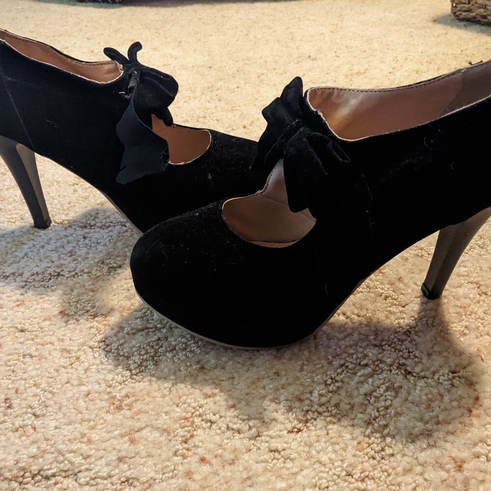 Vintage pumps